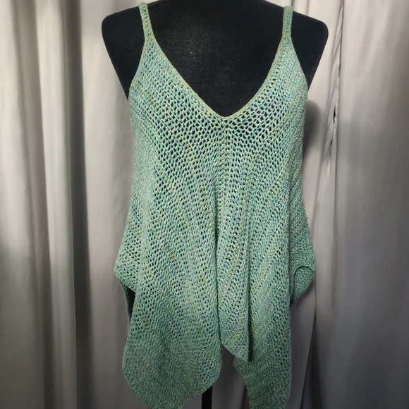 Hand Made Hanky Tank - Picture 1 of 5